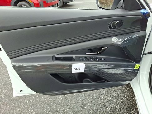 New 2026 Hyundai Elantra Sport FWD image 9
