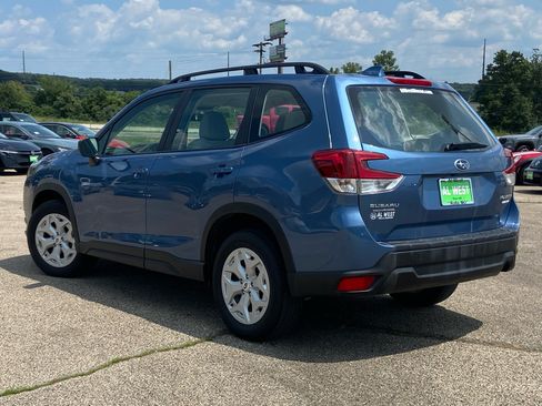 Used 2023 Subaru Forester AWD/4WD image 5