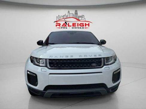 Used 2019 Land Rover Range Rover Evoque image 3