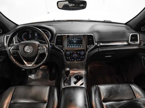Used 2018 Jeep Grand Cherokee Limited image 15