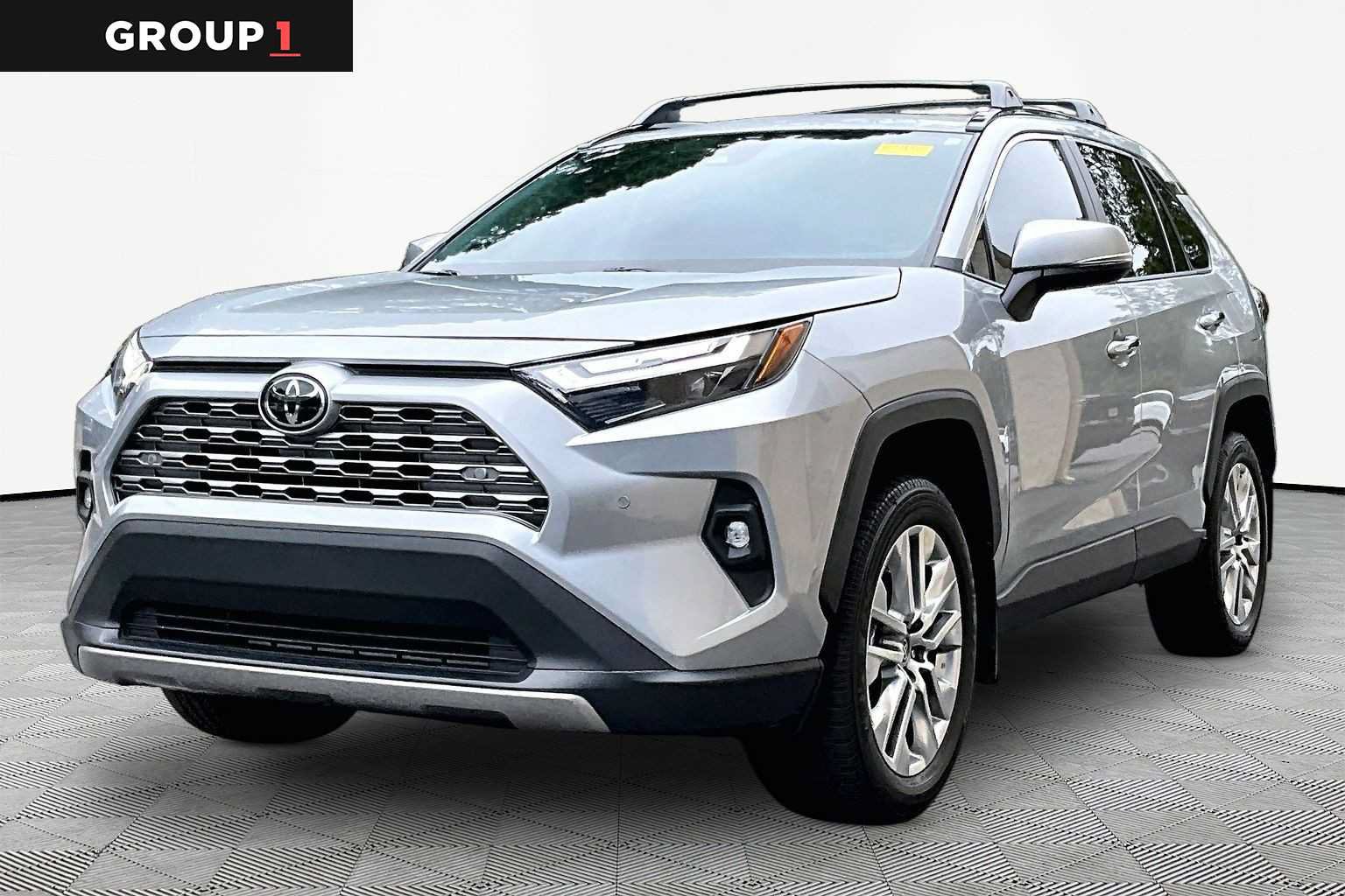 Certified 2025 Toyota RAV4 Limited FWD image 1