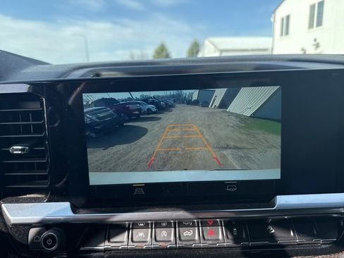 Used 2024 Chevrolet Silverado 1500 RST image 17