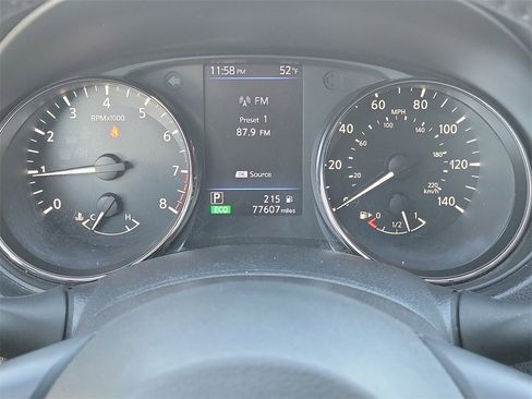 Used 2019 Nissan Rogue SV image 20