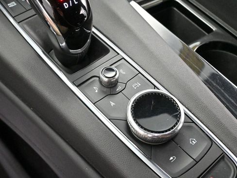 Used 2023 Cadillac Escalade Sport AWD/4WD image 28