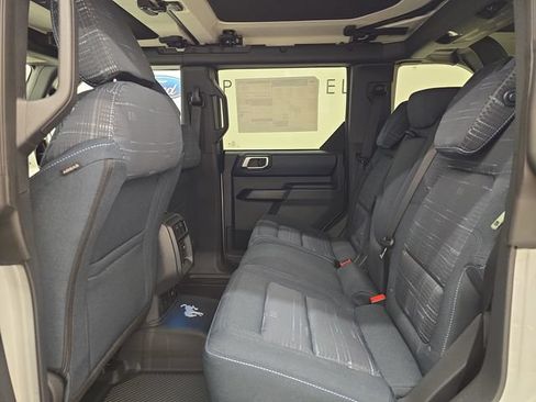 New 2026 Ford Bronco Heritage Edition AWD/4WD image 18