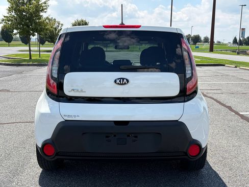 Used 2016 Kia Soul FWD image 8