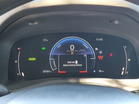 Used 2025 Toyota Camry LE FWD image 22