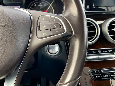 Used 2018 Mercedes-Benz GLC 300 4MATIC image 22