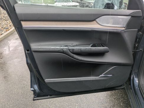 Used 2025 Volvo EX90 Ultra image 8