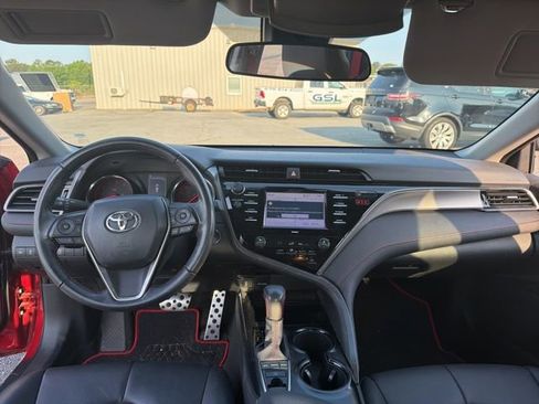 Used 2020 Toyota Camry TRD FWD image 11