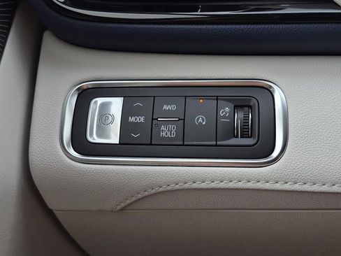 New 2026 Buick Enclave Avenir w/ Super Cruise Package image 18