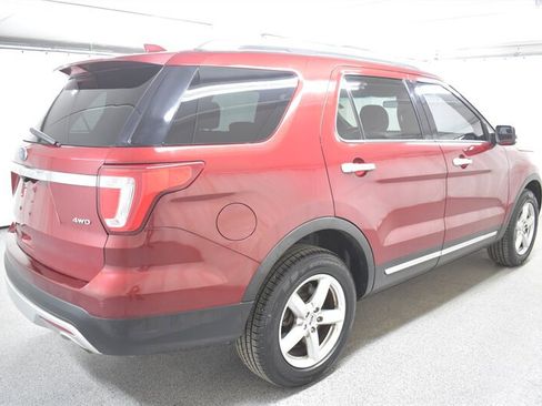 Used 2016 Ford Explorer XLT AWD/4WD image 6