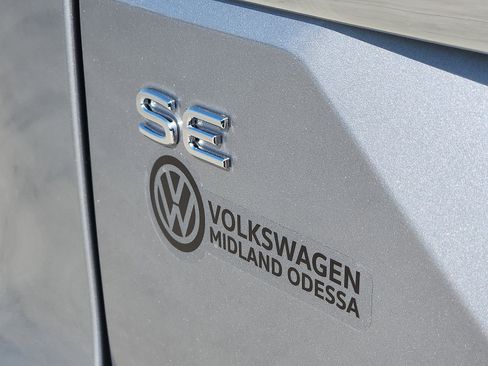 New 2026 Volkswagen Atlas SE FWD image 10