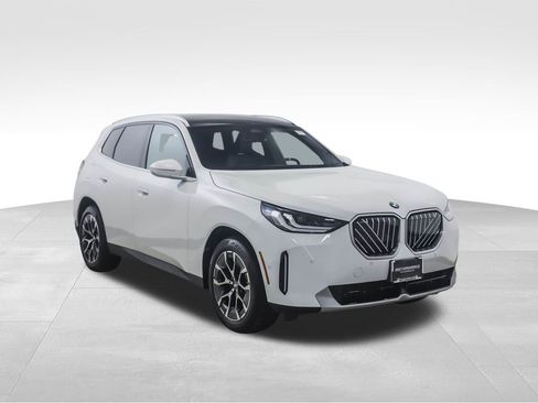 Used 2025 BMW X3 xDrive30i w/ Convenience Package image 7