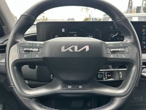 Certified 2024 Kia EV9 Land AWD/4WD image 33