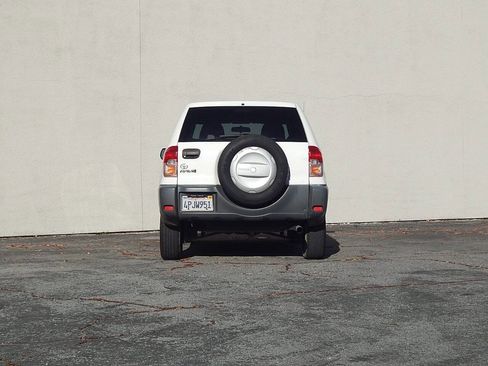 Used 2001 Toyota RAV4 2WD image 4