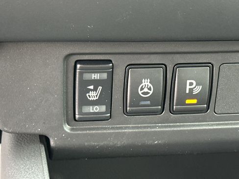 New 2026 Nissan Frontier SV w/ SV Convenience Package image 32