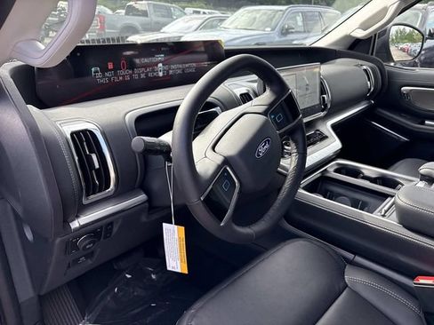New 2027 Ford Expedition Platinum w/ Driver's Package AWD/4WD image 25