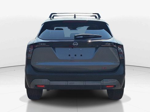 Used 2026 Nissan Kicks SR FWD image 5