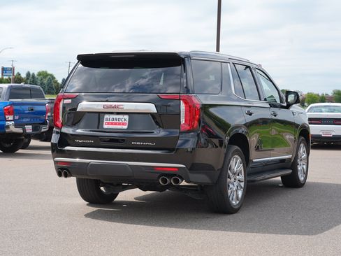 Used 2021 GMC Yukon Denali AWD/4WD image 3