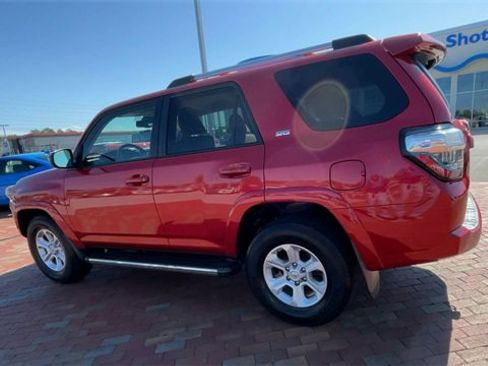 Used 2020 Toyota 4Runner SR5 image 7