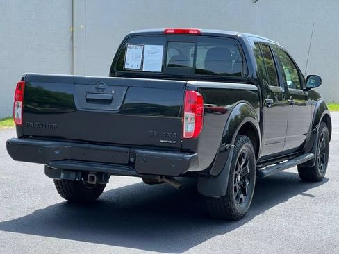 Used 2020 Nissan Frontier SV w/ Midnight Edition Floor Mats AWD/4WD image 42
