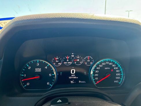 Used 2017 Chevrolet Tahoe Premier AWD/4WD image 16