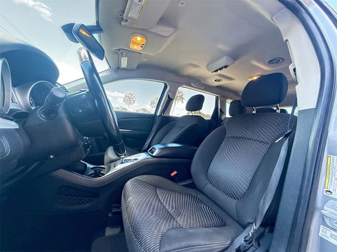 Used 2020 Dodge Journey SE w/ SE Popular Equipment Group image 23