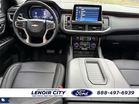 Used 2023 Chevrolet Suburban High Country image 15