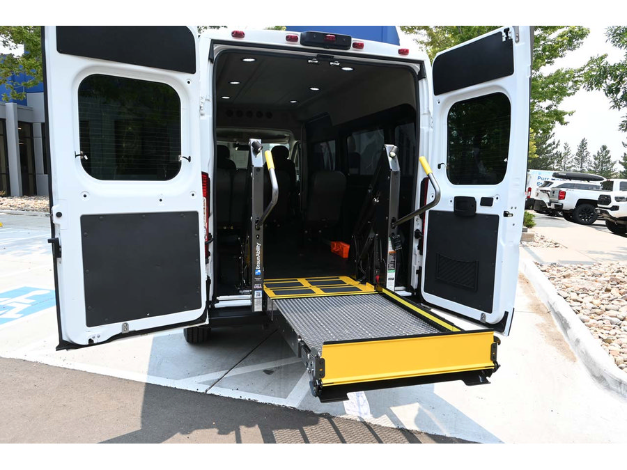 Used 2022 RAM ProMaster 2500 w/ Convenience Group FWD image 21