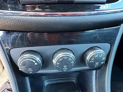 Used 2013 Chrysler 200 Touring FWD image 37