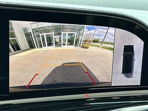 Used 2021 Cadillac Escalade ESV Sport w/ LPO, Illumination Package AWD/4WD image 28