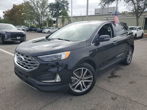 Used 2024 Ford Edge Titanium w/ Equipment Group 301A image 8