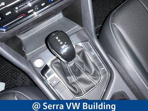 Used 2024 Volkswagen Tiguan SE R-Line AWD/4WD image 25