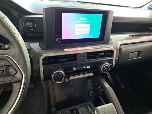 Used 2025 Toyota Tacoma SR5 image 28