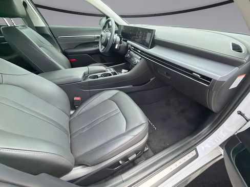 Used 2025 Hyundai Sonata Limited FWD image 15
