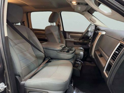 Used 2019 RAM 1500 Classic SLT image 49