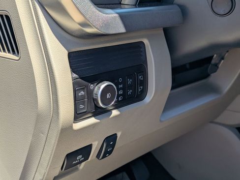 Certified 2026 Ford F250 Platinum w/ Platinum Plus Package AWD/4WD image 21