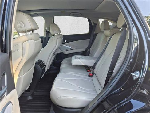 Certified 2025 Acura RDX SH-AWD w/ Technology Package image 17