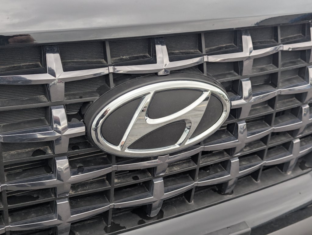 Used 2026 Hyundai Venue SEL FWD image 12