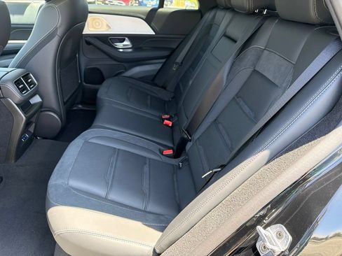 New 2026 Mercedes-Benz GLE 53 AMG 4MATIC Coupe image 33