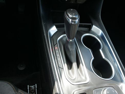 Used 2019 Chevrolet Traverse LT image 24