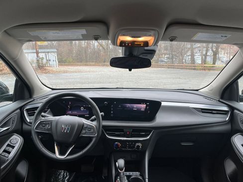Used 2025 Buick Encore GX Preferred image 27