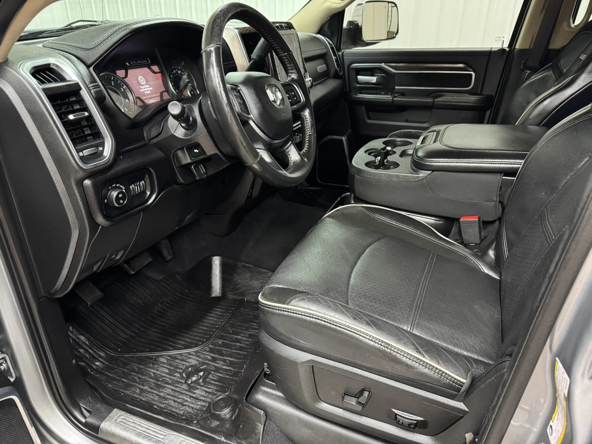 Used 2021 RAM 2500 Laramie AWD/4WD image 10