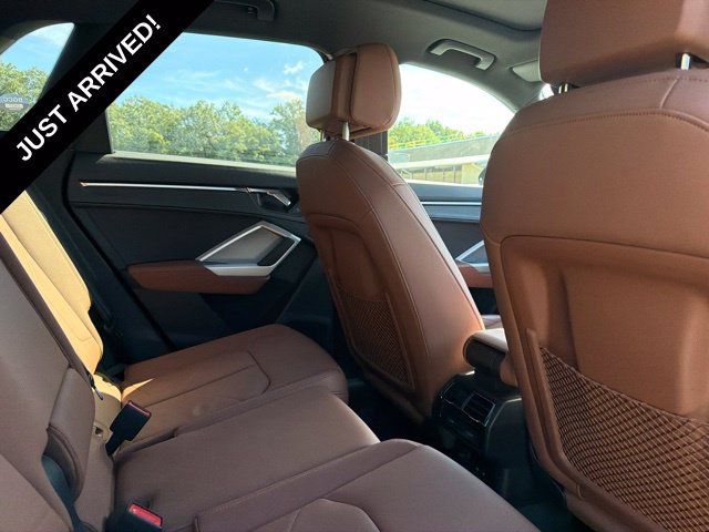 Used 2024 Audi Q3 2.0T Premium w/ Convenience Package AWD/4WD image 14