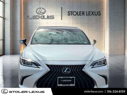 Used 2025 Lexus ES 350 w/ Premium Package FWD image 2