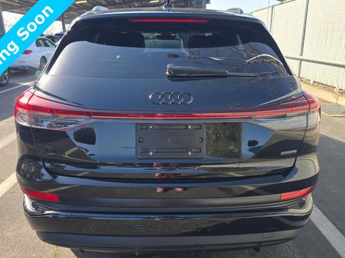 Used 2024 Audi Q4 e-tron Premium Plus image 5