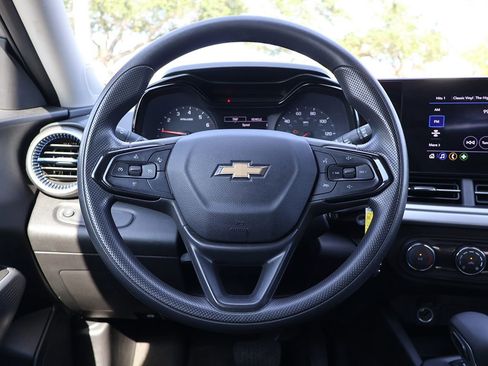 Used 2024 Chevrolet Trax LS w/ Driver Confidence Package FWD image 34
