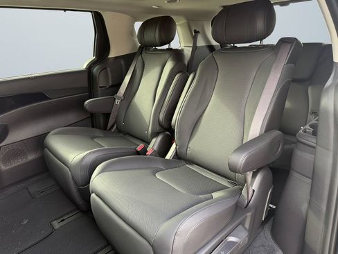 New 2026 Kia Carnival SX Prestige image 13