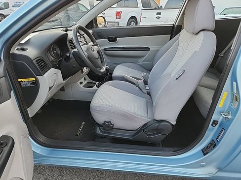 Used 2010 Hyundai Accent GS w/ Premium Pkg 3 FWD image 22